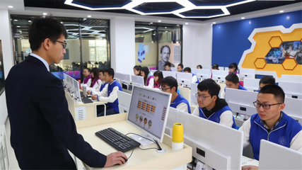 初中生無緣高中別氣餒，學互聯網技術成就精彩未來